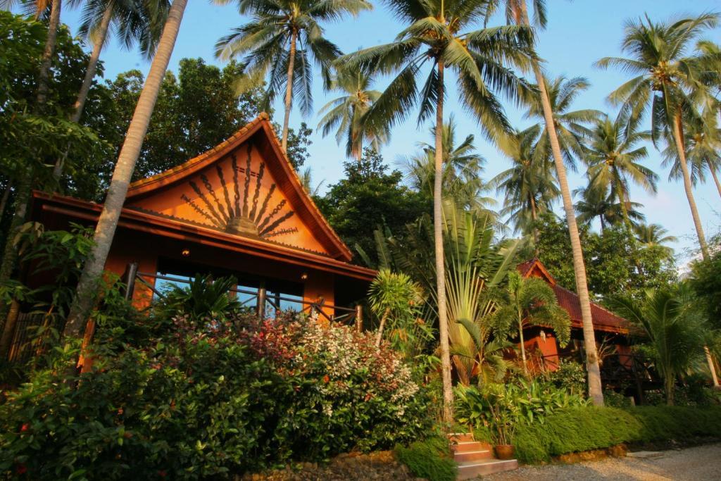 Nirvana Resort Koh Chang Bang Bao Beach Room photo