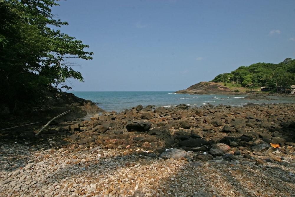 Nirvana Resort Koh Chang Bang Bao Beach Exterior photo