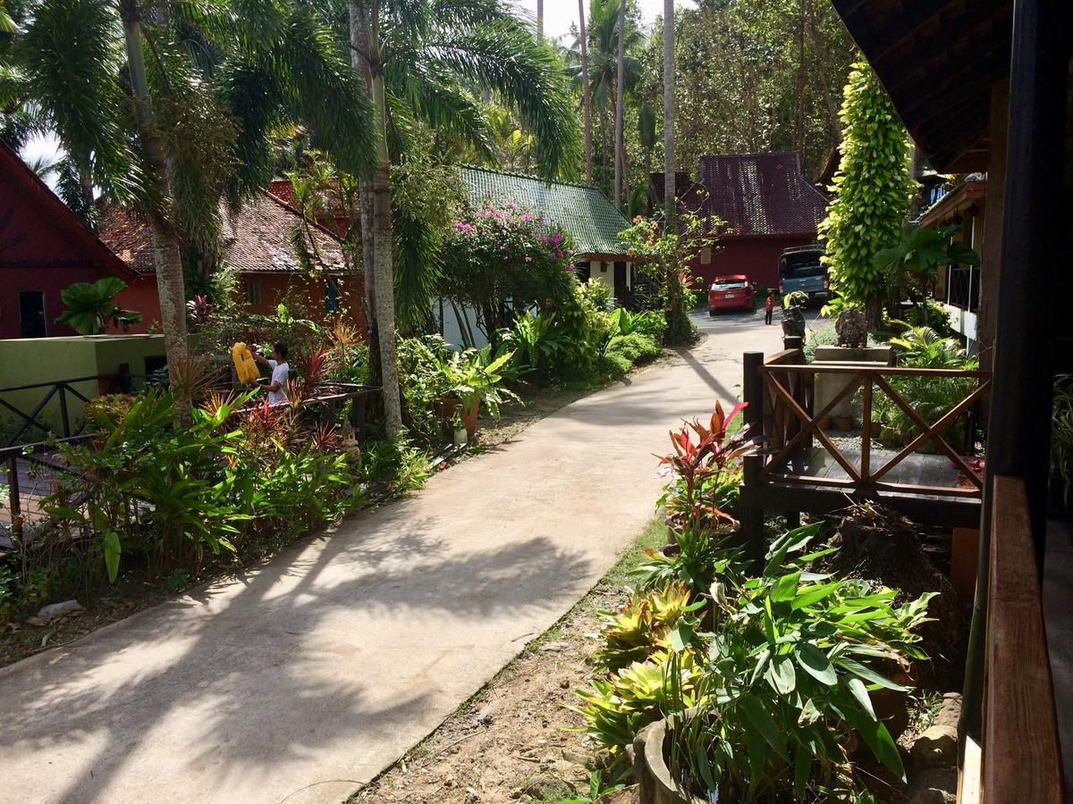 Nirvana Resort Koh Chang Bang Bao Beach Exterior photo