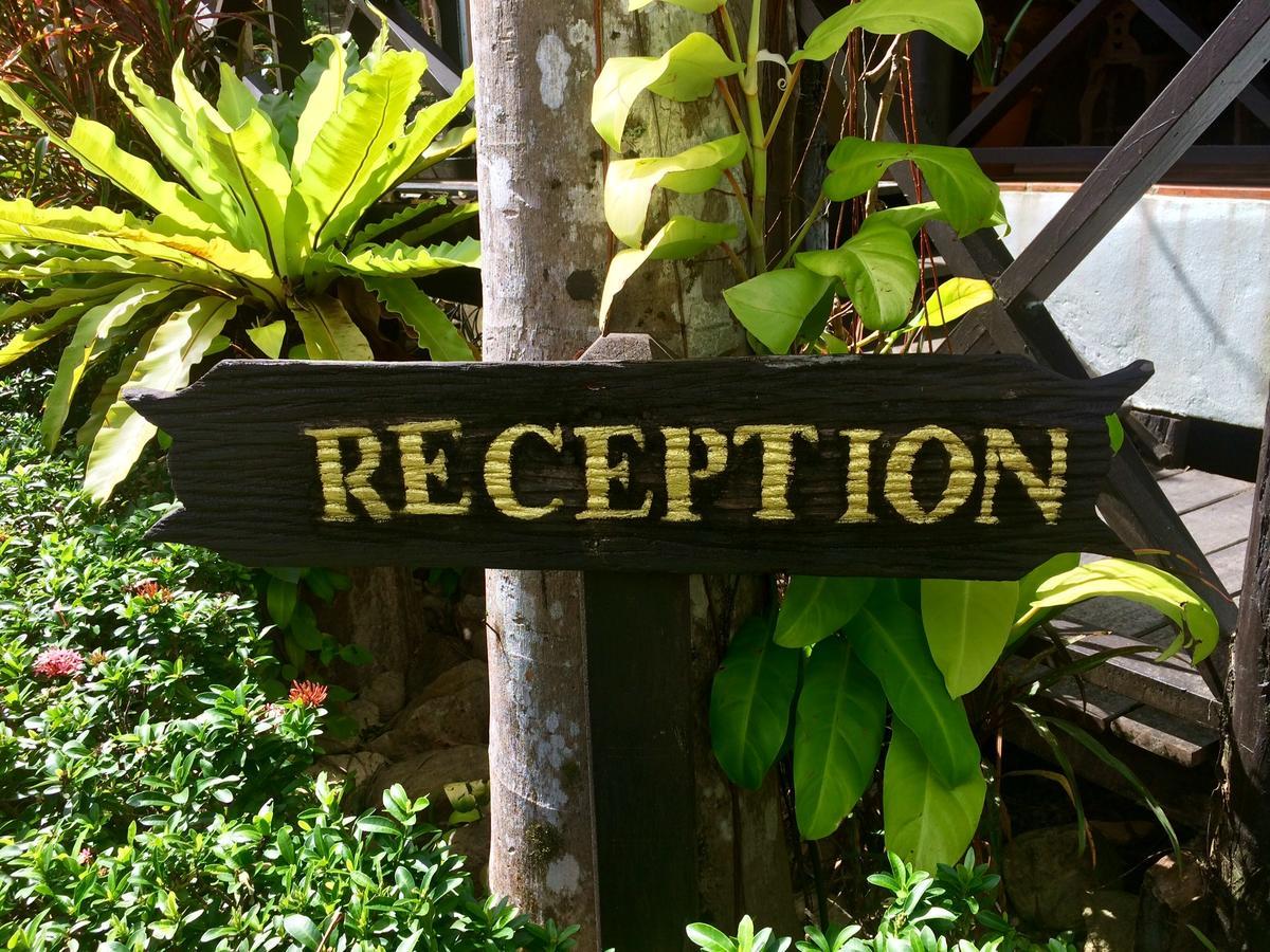 Nirvana Resort Koh Chang Bang Bao Beach Exterior photo
