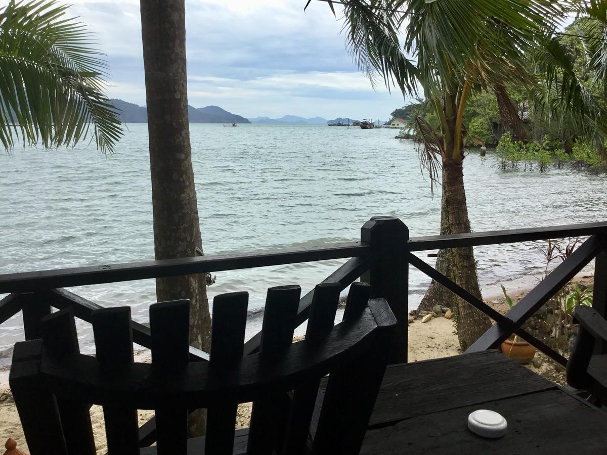 Nirvana Resort Koh Chang Bang Bao Beach Exterior photo