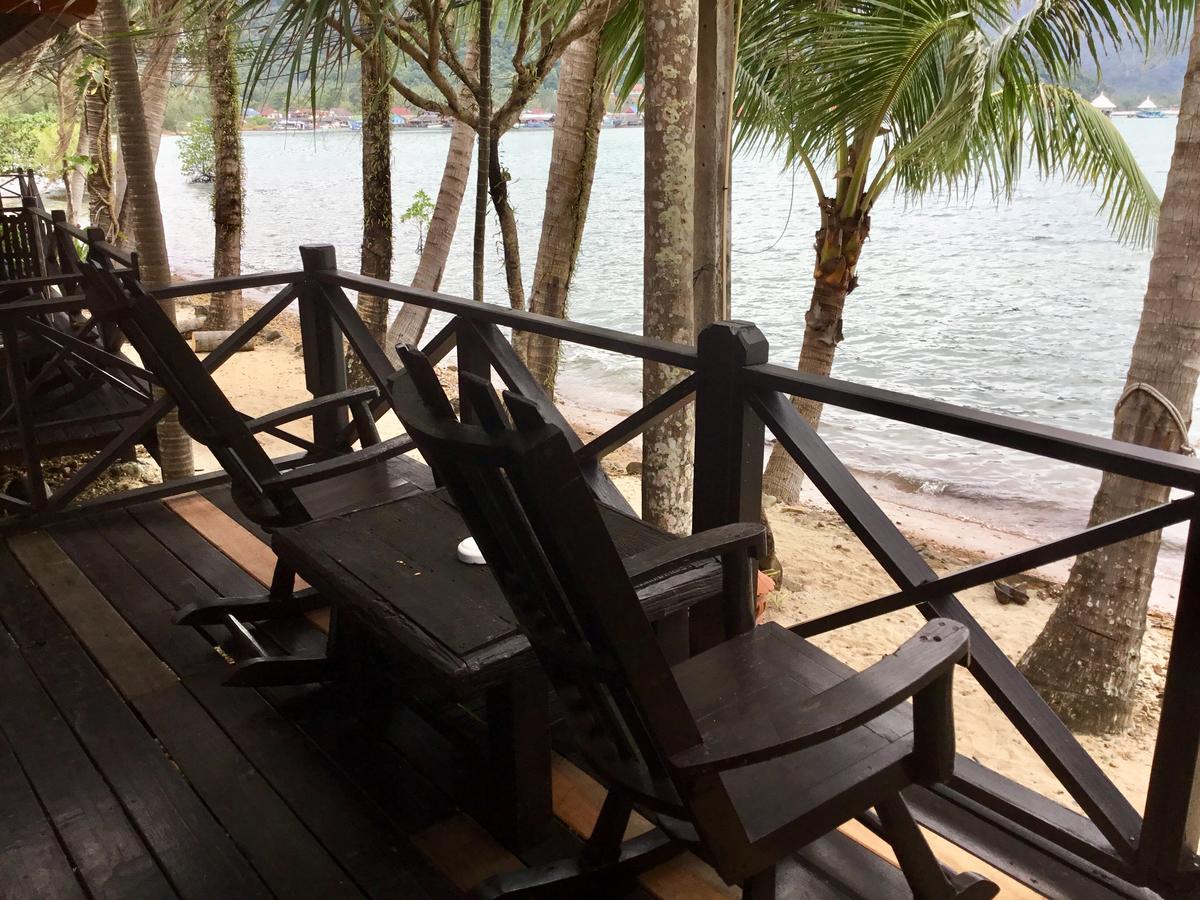 Nirvana Resort Koh Chang Bang Bao Beach Exterior photo